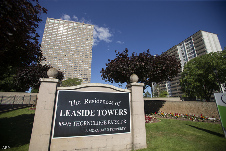 A torontói Leaside Towers, itt tartóztatták le McArthurt
