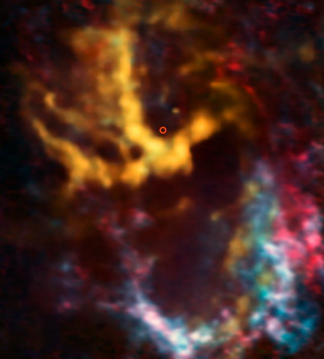 Az ALMA rádiótávcső-hálózat felvétele a Tejútrendszer központjában megbújó Sagittarius A* jelű szupermasszív fekete lyuk környezetében mozgó hideg molekulafelhőkről. Forrás: ESO.
