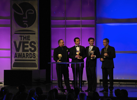 A VES Award átvételekor (Krajcsik, jobbra)