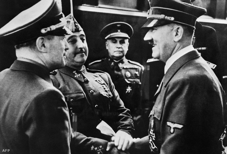 Francisco Franco és Adolf Hitler a Hendaye vasútállomáson 1940. október 23-án