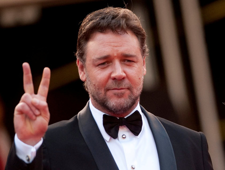 russellcrowe1cannes2010