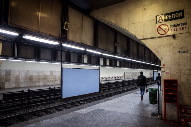 Eltűnhetnek az óriásplakátok, százával kerülhetnek bajba a magyar cégek