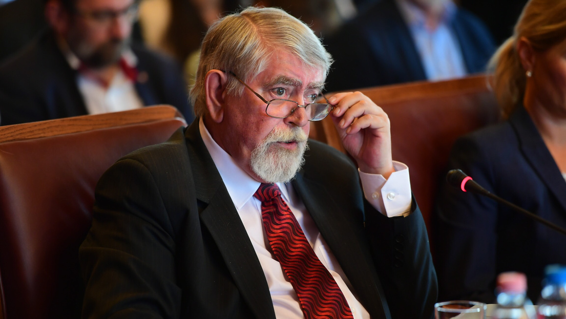 Kásler: Soha nem hangzott el olyan utasítás, hogy ágyakat kell kiüríteni