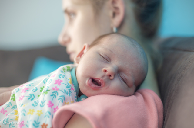 A szülés utáni pszichés zavarokkal küzdő anyák szenvednek attól, hogy örülniük kéne a babának, de mégsem felhőtlen ez az öröm