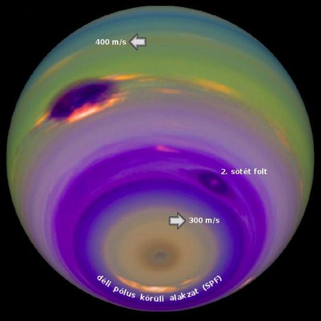 A Voyager-2 által a Neptunuszról készített egyik felvétel. A légköri alakzatok jobb kiemelése érdekében a képen módosították a színeket és a kontrasztot. A bolygó atmoszférájában a szelek sebessége elérheti, illetve meg is haladhatja a hangsebességet. A legjellemzőbb légköri alakzat természetesen a Nagy Sötét Folt (Great Dark Spot), ami a kép bal oldalán látható. Emellett azonban több más alakzat is azonosítható, például egy második, kisebb sötét folt, és az ún. South Polar Feauture (SPF), melyek mozgása a bolygó tengelyforgásával szinkronizált, így segítségükkel szinte másodpercnyi pontossággal meghatározható a Neptunusz rotációs periódusa. [E. Karkoschka]