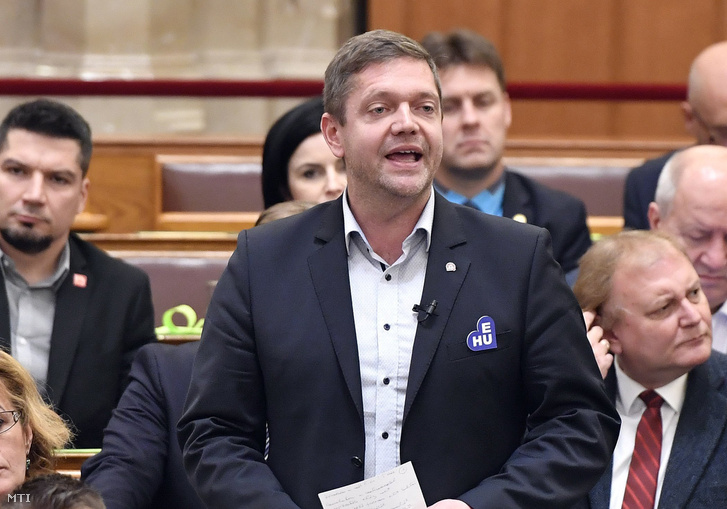 Bertalan Tóth, floor leader of the Hungarian Socialist Party speaking in the Parliament on 10 December 2018.