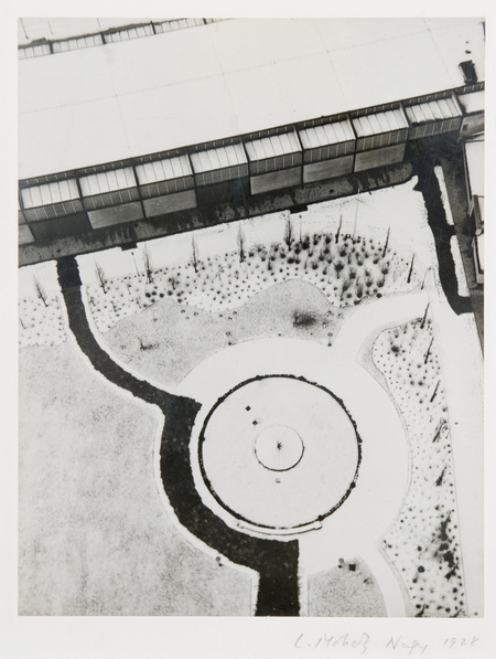 Kilátás a berlini rádiótoronyból, 1928 Zselatinos ezüst, 28 x 21,3 cm