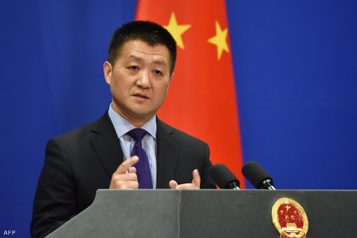 Lu Kang, a kínai külügyminisztérium szóvivője közölte, hogy nem láttak érdemi vádiratot és kérik Belgiumot kezeljék tisztességesen a törvény szerint Hszü Jancsün ügyét