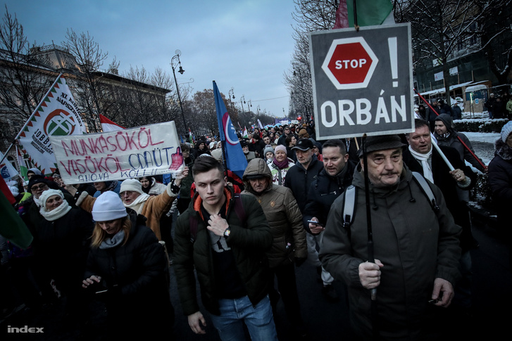 The Hungarian Federation of Trade Unions protests in Budapest, December 16, 2018.