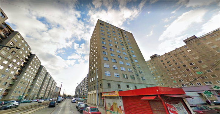A Zsókavár utcai lakótelep. Vajon merre hirdették a csöpp lakást?