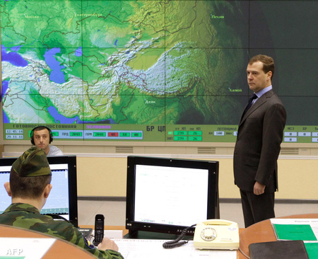 Medvegyev keddi látogatása a Voronyezs-DM radarnál, Kalinyingrádban