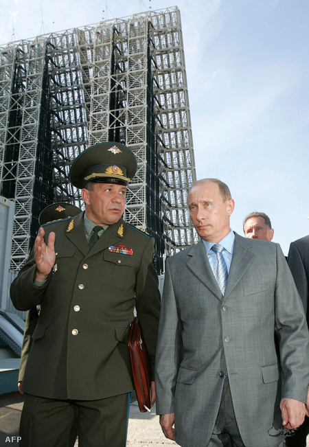 Putyin 2007-es látogatása a még épülő radarrendszer Szentpétervárhoz közeli egységénél