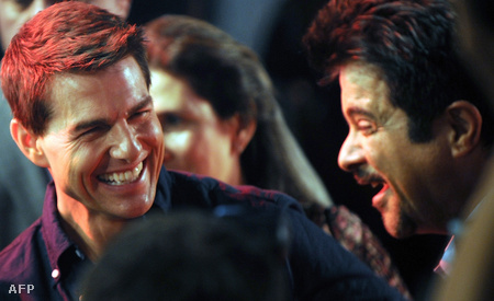 Tom Cruise és Anil Kapoor indiai színész a Mission Impossible új részének mumbai premierjén, december 4-én