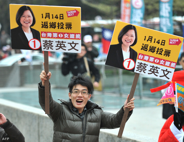 Tsai Ing-wen a leváltására törekszik