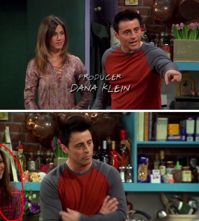 Jól látható, hogy egy idegen nő áll Joey mellett egy teljesen más ruhában