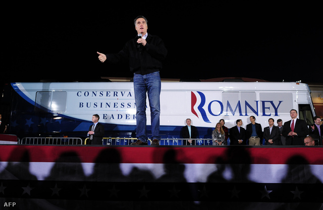 Mitt Romney egy nevadai kampánygyűlésen