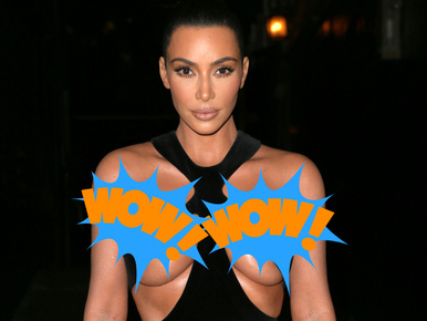 Kim Kardashian még magához képest is sokkal kihívóbbnak tűnt ebben a szerelésben, pedig Carmen Electra is mellette volt