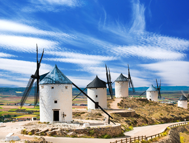 Don Quijote szélmalmai Campo de Criptanában