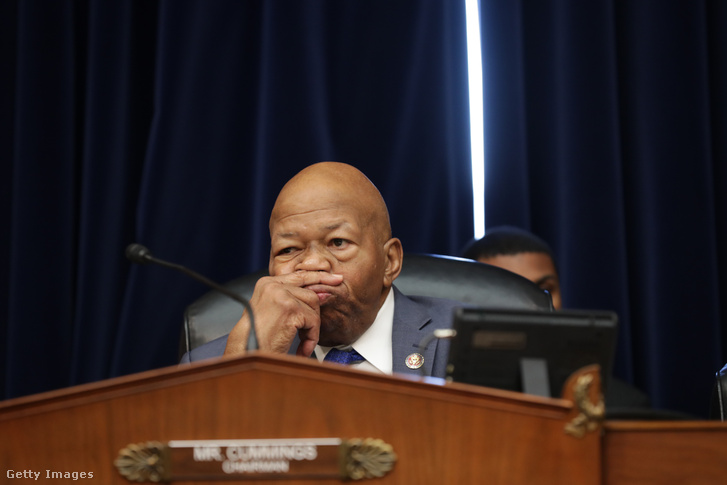 Elijah E. Cummings a vizsgálóbizottság demokrata elnöke Cohen meghallgatásán 2019. február 27-én