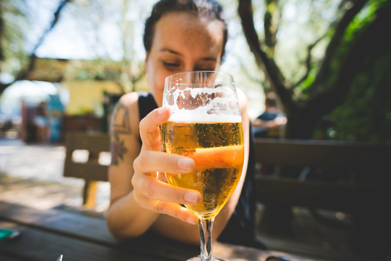 A sör egészségesebb, mint gondolnád: a szívrohamtól is megvéd