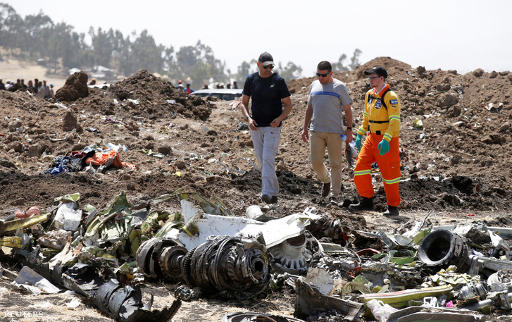 Az Ethiopian Airlines március 11-én lezuhant 737 MAX 8-asának roncsai