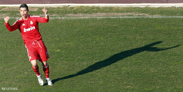Ronaldo a Rayo Vallecano elleni gólját ünnepli