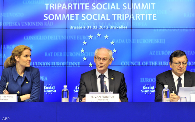 Helle Thorning-Schmidt dán miniszterelnök, Herman Van Rompuy és Jose Manuel Barroso sajtókonferenciát tartottak