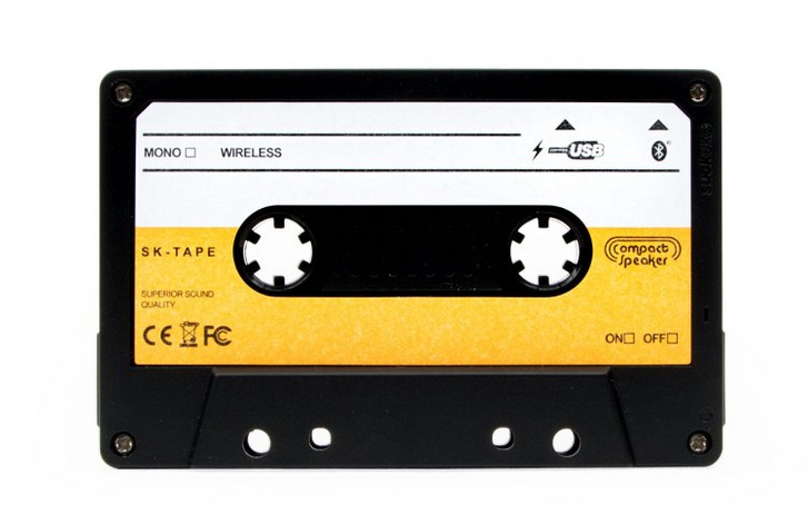 Cassette-Speaker-SUCK-UK-Front1?w=750