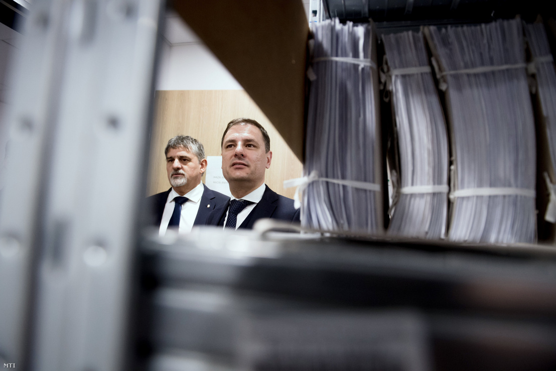 Bence Tuzson, state secretary for public service (r) and István György, the appointed government official of the Budapest Government Office