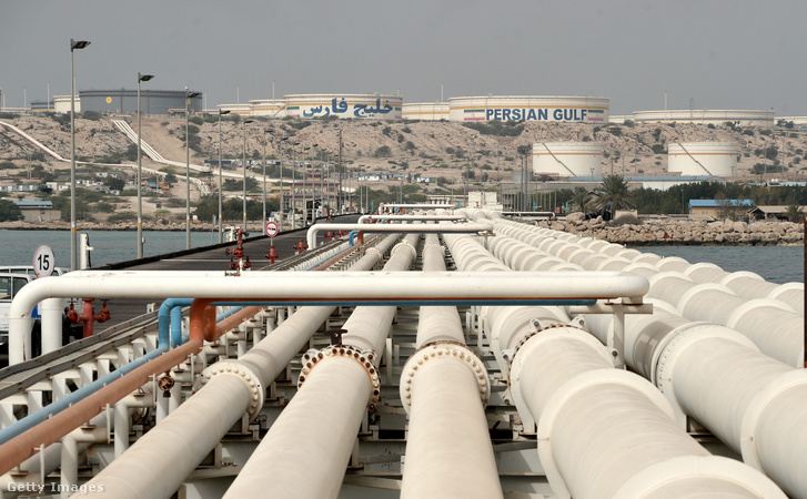 Az iráni Kharg-szigeten található olaj terminál, amely az iráni nyersolaj-kivitelének 95%-át adja