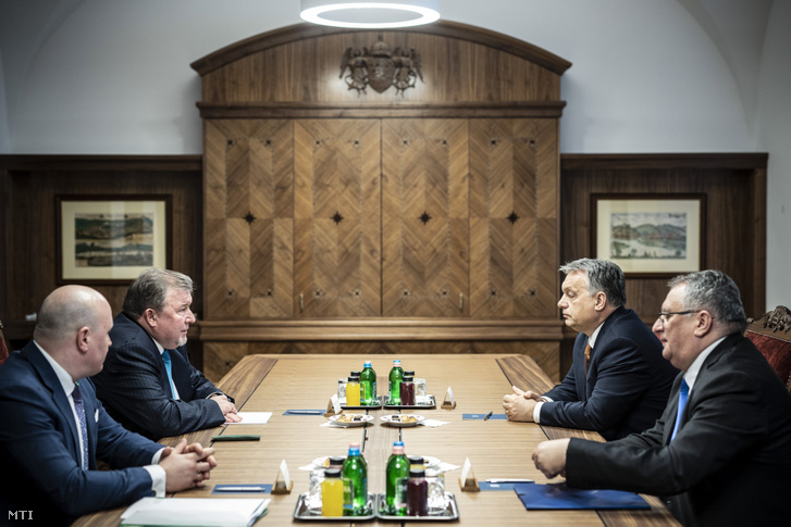Orbán Viktor és Nyikolaj Koszov, az NBB elnöke Budapesten a Karmelita kolostorban 2019. január 28-án.
