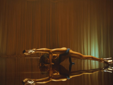 FKA twigs ezért a videóért tanult egy évig rúdtáncolni