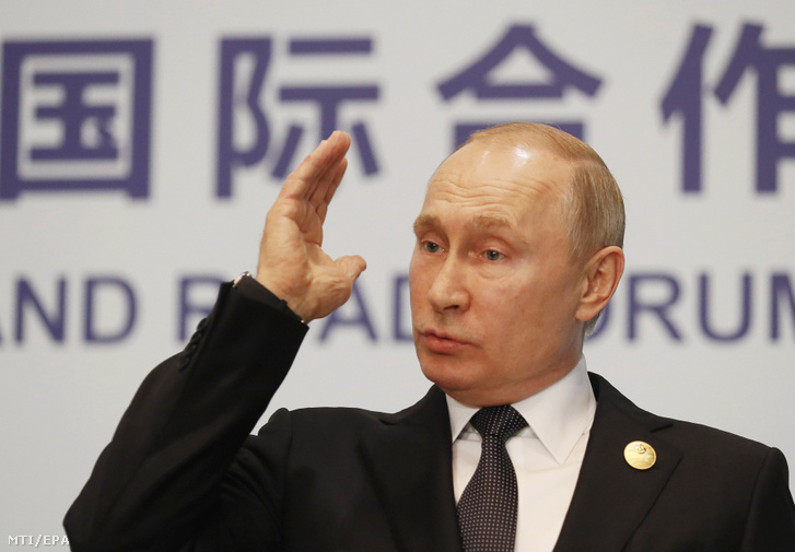 Vlagyimir Putyin orosz elnök felszólal az Egy övezet, egy út kezdeményezésről (BRI) szóló második nemzetközi fórumon Pekingben 2019. április 27-én.