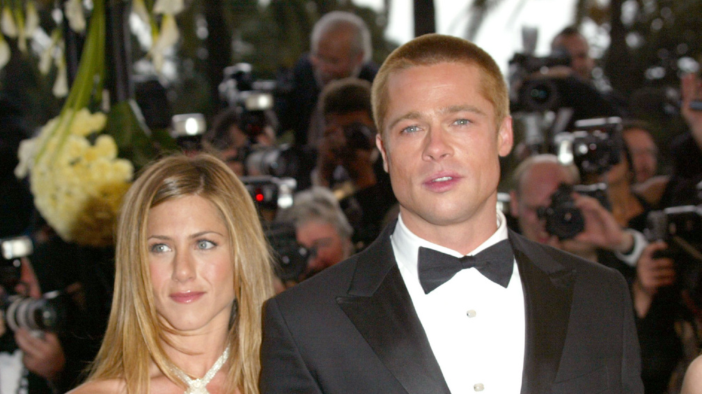 Sajnos nem igaz, hogy Brad Pitt egykori közös házukkal lepte meg Jennifer Anistont 50. születésnapján
