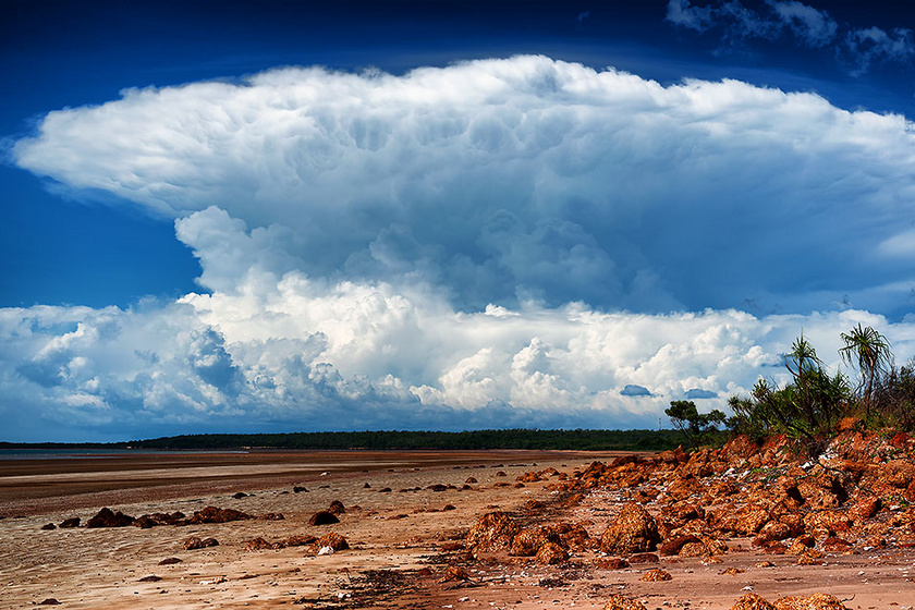 Hector cloud from Gunn Point