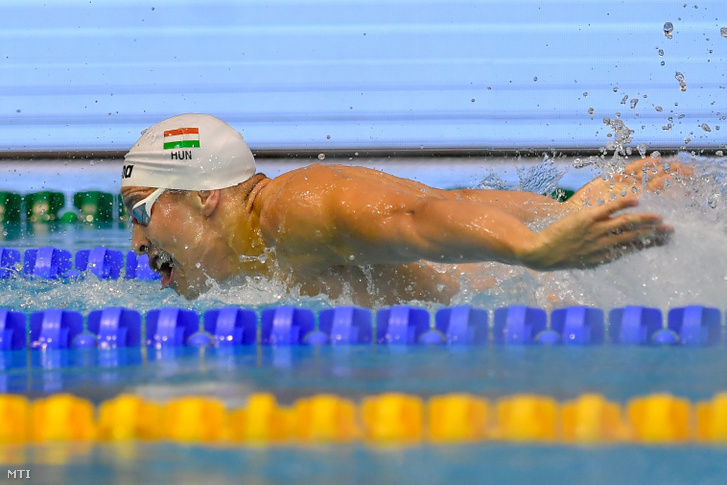 Szabó Szebasztián a 100 méteres pillangóúszás döntőjében az úszók országos bajnokságán a Debreceni Sportuszodában 2019. március 30-án.