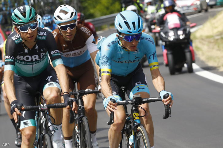 Pello Bilbao (elöl) nyerte a Giro d'Italia hetedik szakaszát