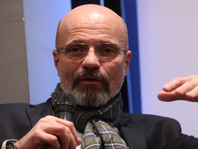 Zacher Gábor a Mokkában: „ezt meg ki a fasz találta ki?”