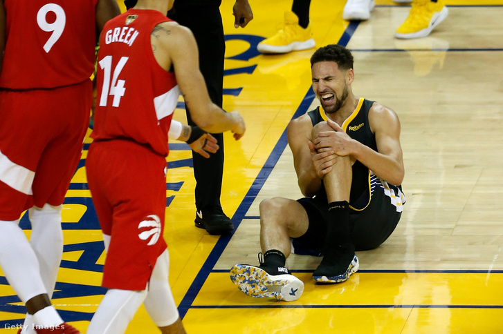 A sérült Klay Thompson az NBA döntőjében