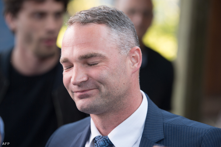 Sebastian Wippel reagál a helyhatósági választások második fordulós előzetes eredmények után Görlizben 2019. június 16-án