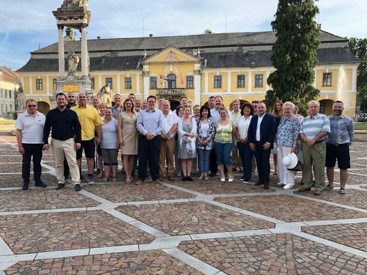 Hivatalosan is bemutatkozott a választópolgárok számára Cserép János független polgármester-jelölt és csapata 2019. június 17-én