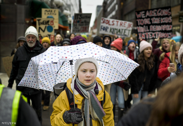 Greata Thunberg egy klímatüntetésen