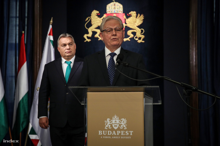 Viktor Orbán (background) and István Tarlós (speaking) at a press conference in Budapest on October 10, 2018