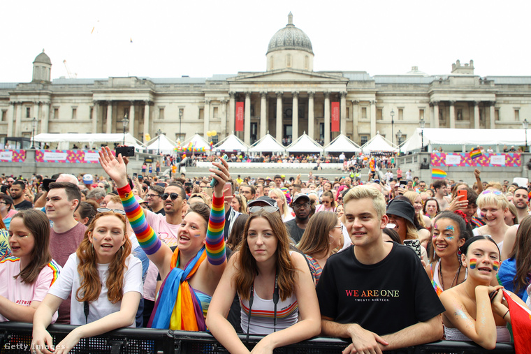 Miközben Budapesten éppen tart a pride (az Index itt közvetíti az eseményeket), ugyanez a felvonulás Londonban már délelőtt óta tart
