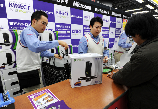 2010. november 20-án kezdték japánban forgalmazni a Kinectes Xbox 360-ast