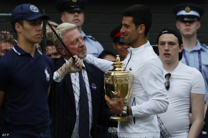 Boris Becker és Novak Djokovics a wimbledoni győzelme után