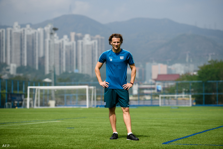 Diego Forlán a Kitchee SC játékosaként a hongkongi edzőtáborban 2018. március 1-én