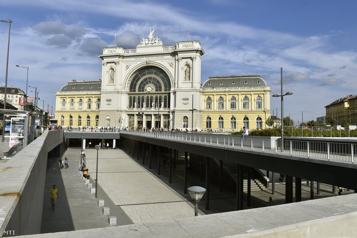 A Keleti pályaudvar és a Baross tér