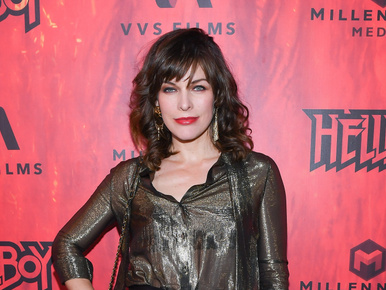 Milla Jovovich ismét terhes, vegyes érzései vannak