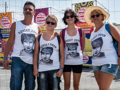 Ők a legmenőbb Ed Sheeran-rajongók, akikkel tegnap a Szigeten találkoztunk